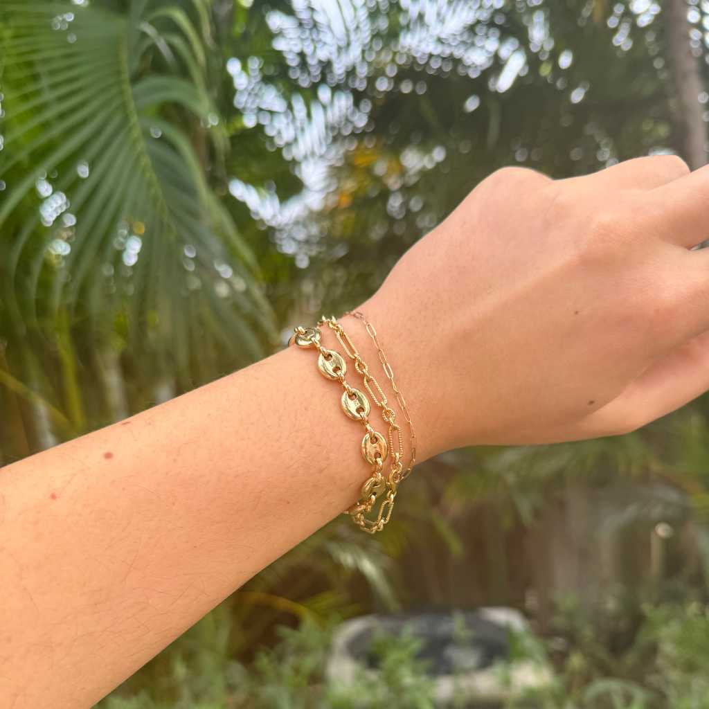 Paperclip twist bracelet