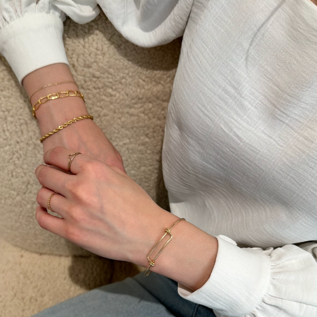 Twisted Oval Bracelet