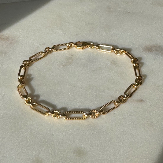 Paperclip twist bracelet